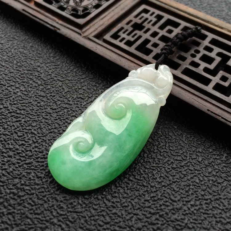 (超值推荐)糯冰种飘翠如意挂件