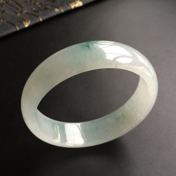(超值推荐)糯冰种飘花手镯(61.2mm)