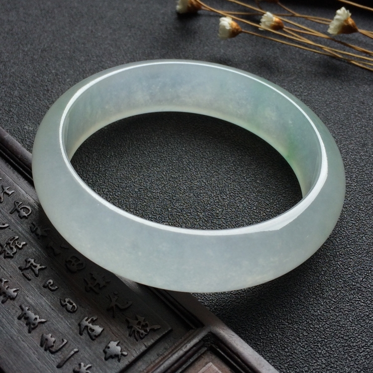 （超值推荐）冰种飘花手镯（56.7mm）