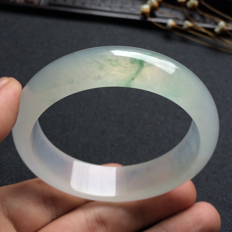 （超值推荐）冰种飘花手镯（56.7mm）