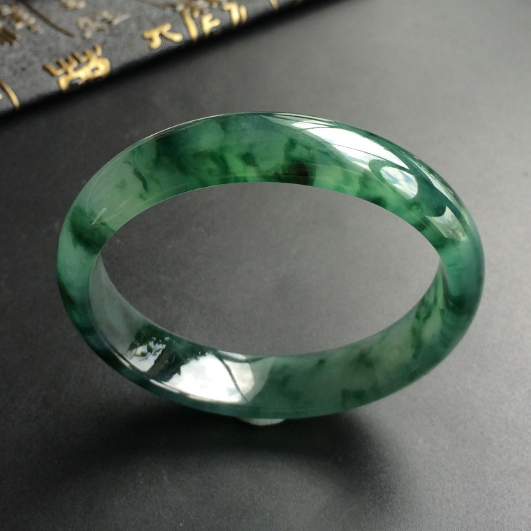 (超值推荐)冰种飘花贵妃镯(55.1mm-49mm)