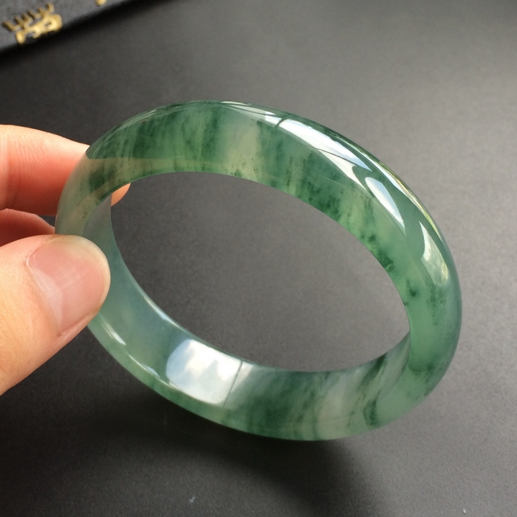 (超值推荐)冰种飘花手镯(57.2mm)