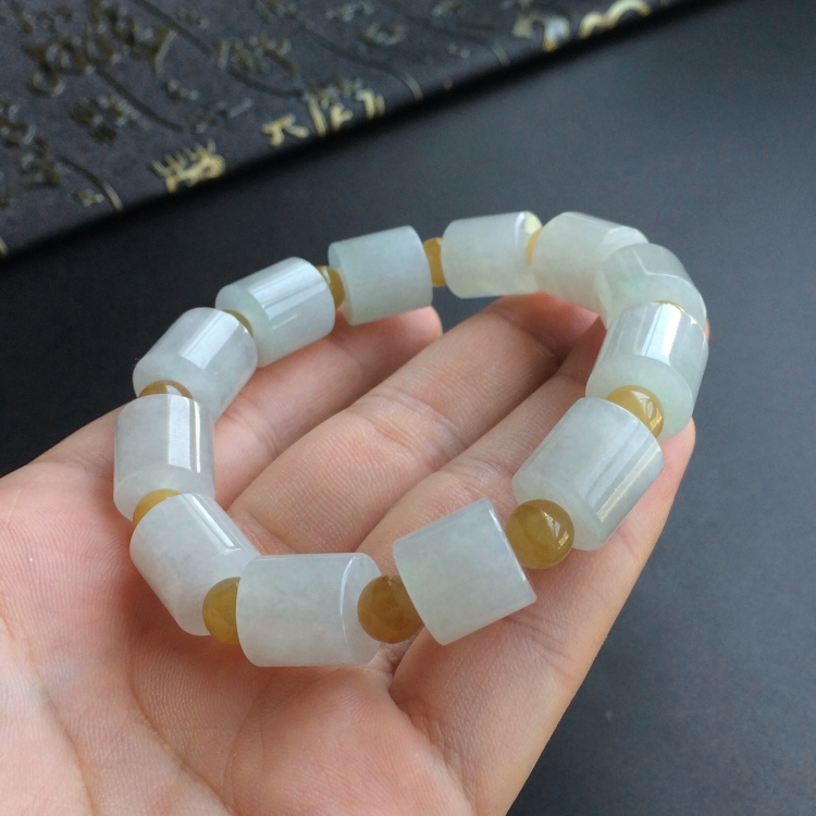 (超值推荐)糯冰种淡晴水路路通手链