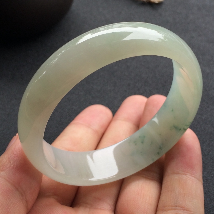（超值推荐）糯冰种飘花手镯（57.2mm）