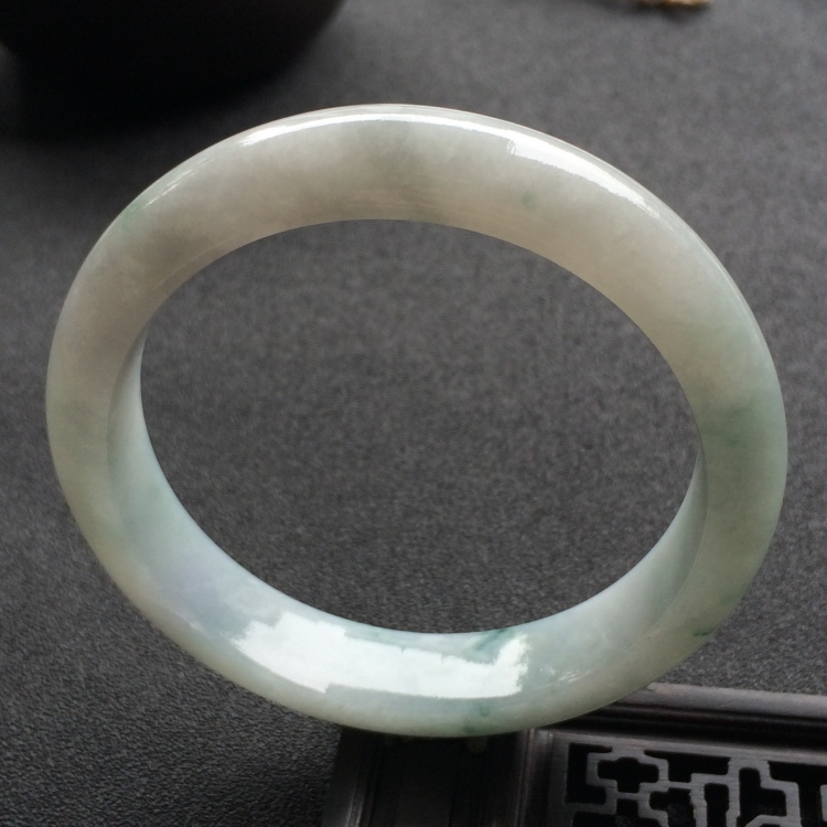 （超值推荐）糯冰种飘花手镯（55.5mm）