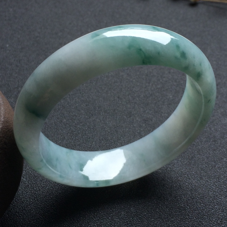 （超值推荐）糯冰种飘花手镯（59mm）
