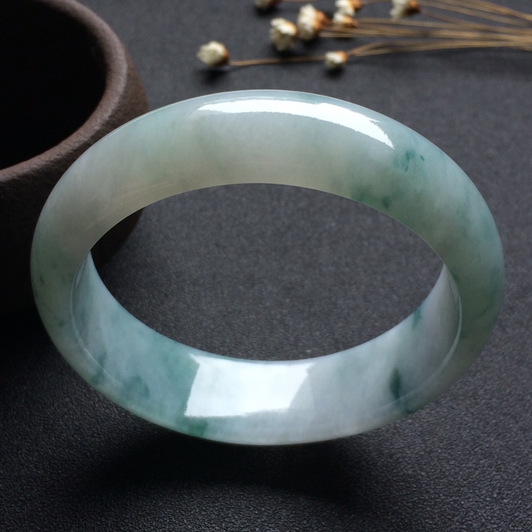 （超值推荐）糯冰种飘花手镯（59mm）