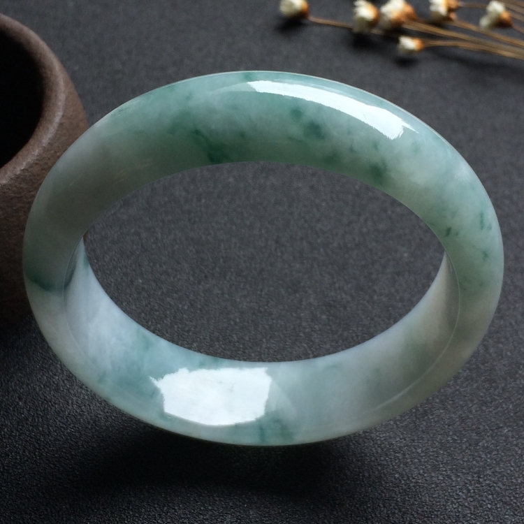 （超值推荐）糯冰种飘花手镯（59mm）