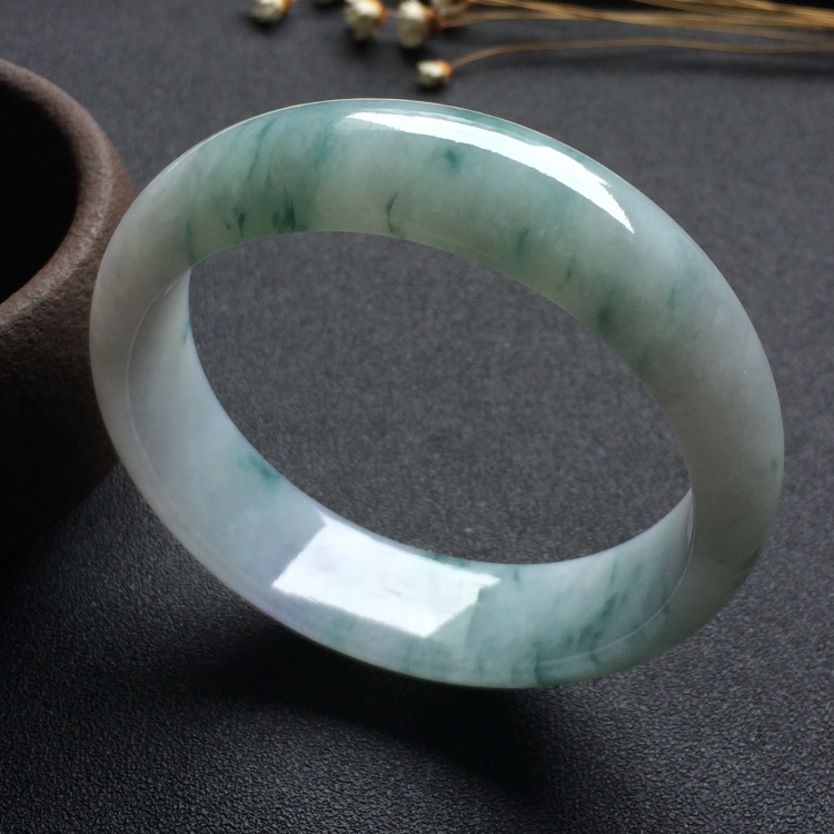 （超值推荐）糯冰种飘花手镯（59.1mm）