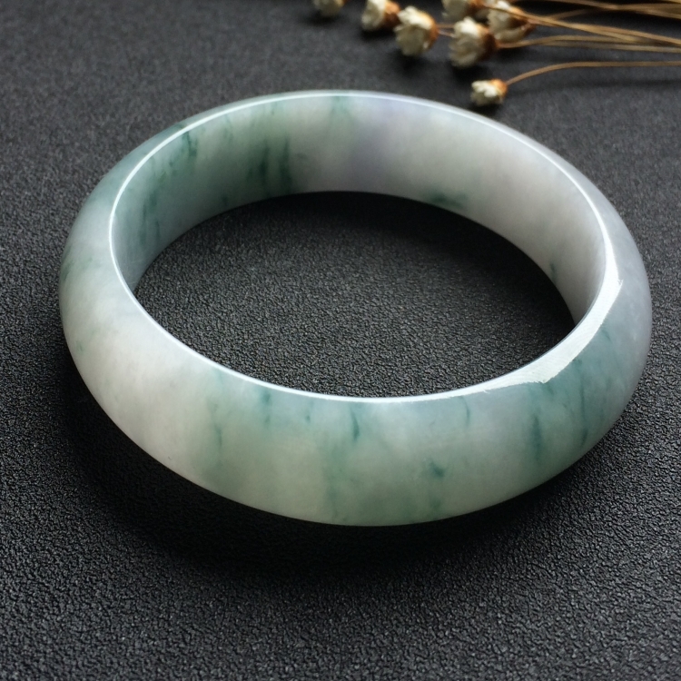 （超值推荐）糯冰种飘花手镯（59.1mm）