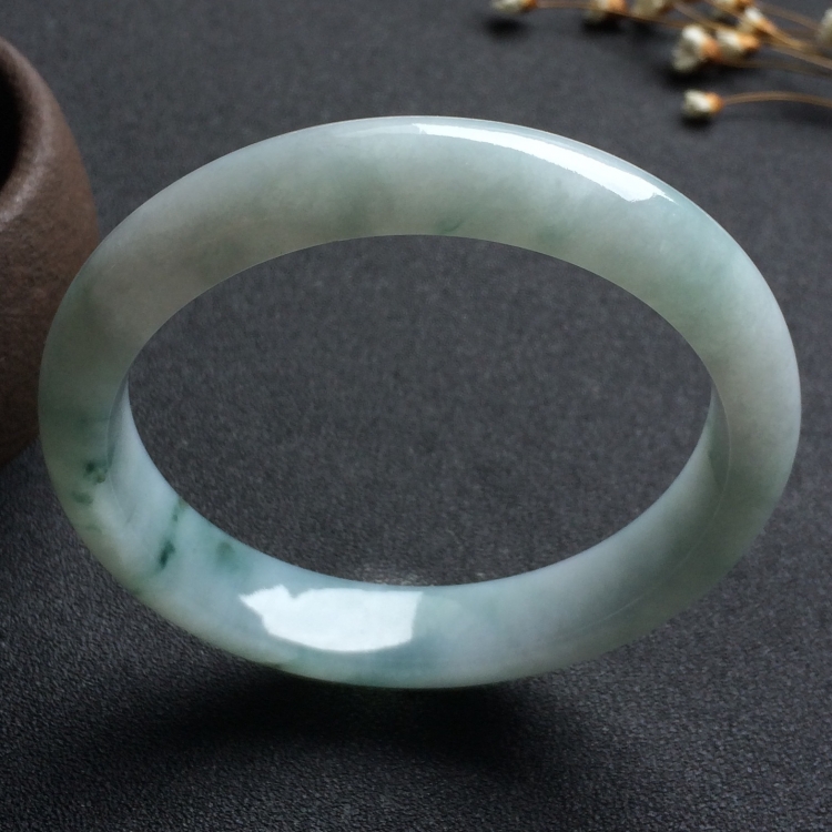 （超值推荐）糯冰种飘花手镯（59.4mm）