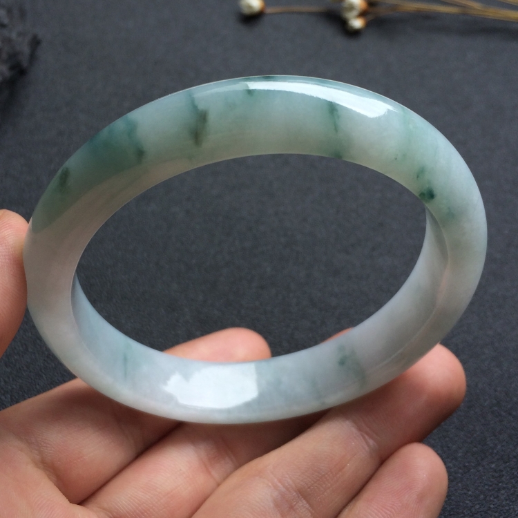 （超值推荐）糯冰种飘花手镯（59.4mm）