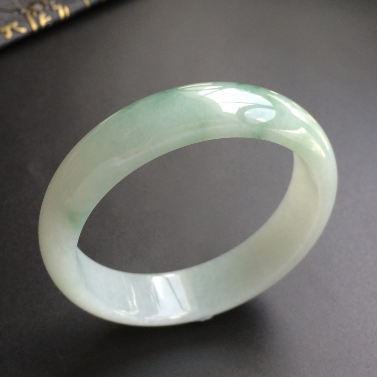 (超值推荐)糯冰种飘花手镯(57.6mm)