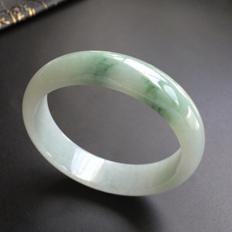 (超值推荐)糯冰种飘花手镯(57.6mm)