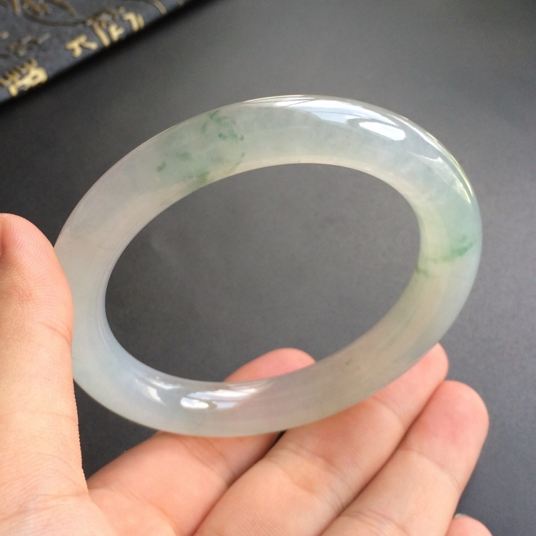 (超值推荐)冰种飘花圆条手镯(57.5mm)