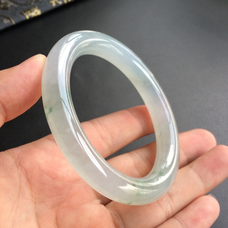 (超值推荐)冰种飘花圆条手镯(57.5mm)