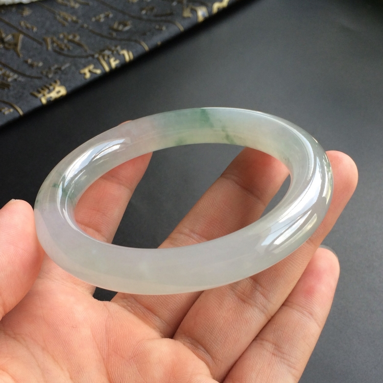 (超值推荐)冰种飘花圆条手镯(57.5mm)