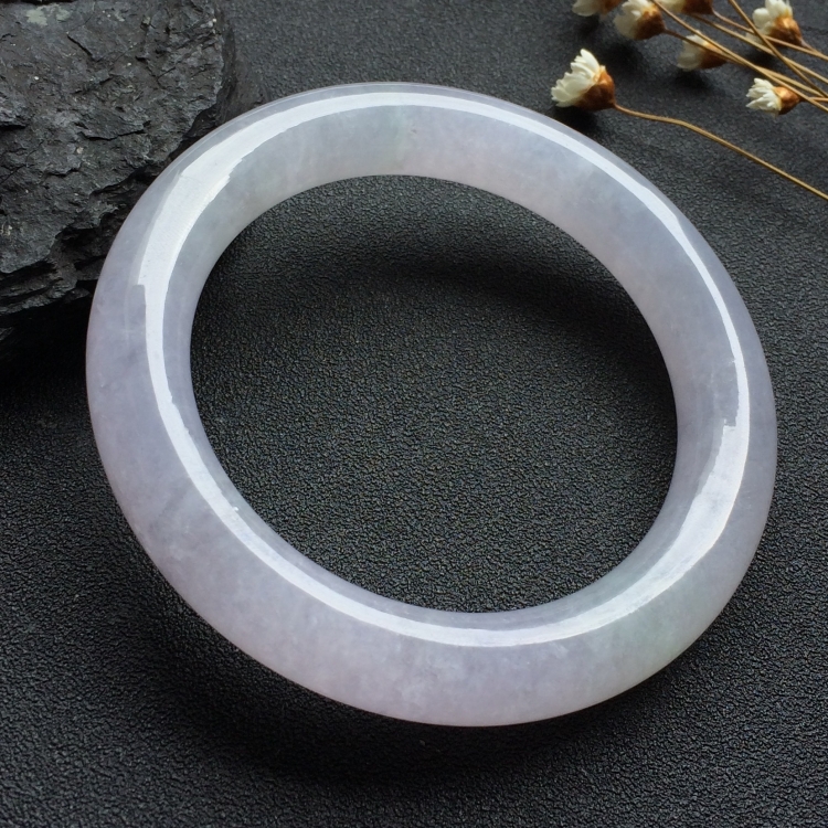 （超值推荐）糯冰种淡紫罗兰圆条手镯（58.5mm）