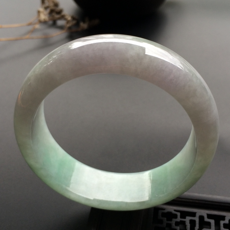 （超值推荐）糯冰种淡晴水手镯（56mm）