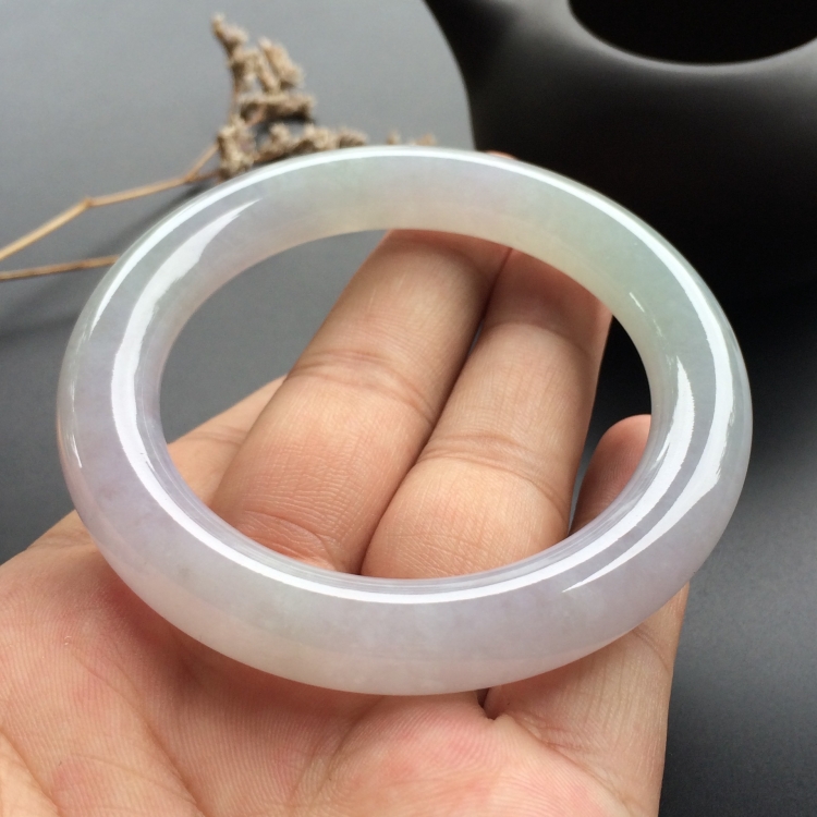 （超值推荐）糯冰种晴水淡紫罗兰圆条手镯（54.6mm）