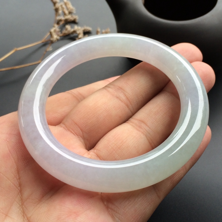 （超值推荐）糯冰种晴水淡紫罗兰圆条手镯（54.6mm）