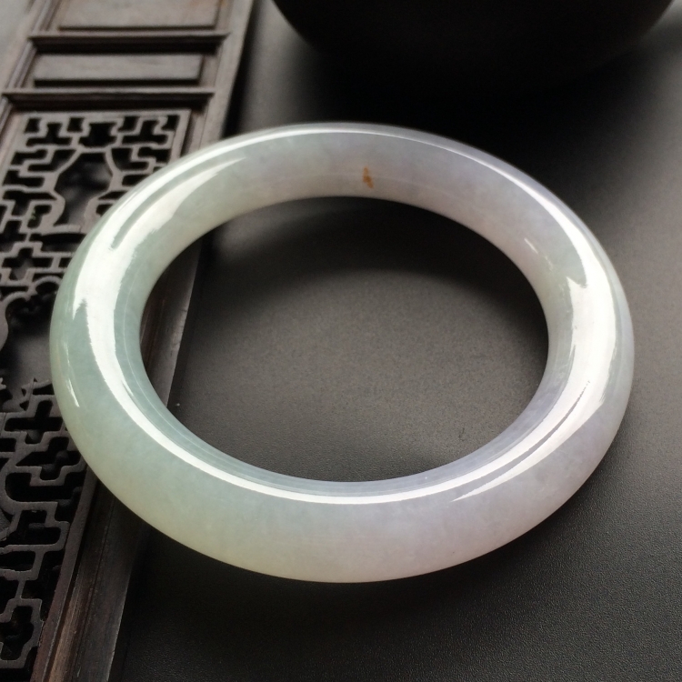 （超值推荐）糯冰种晴水淡紫罗兰圆条手镯（55.5mm）