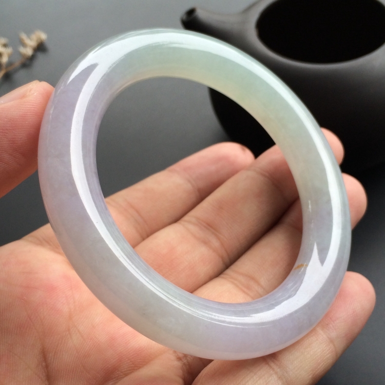 （超值推荐）糯冰种晴水淡紫罗兰圆条手镯（55.5mm）