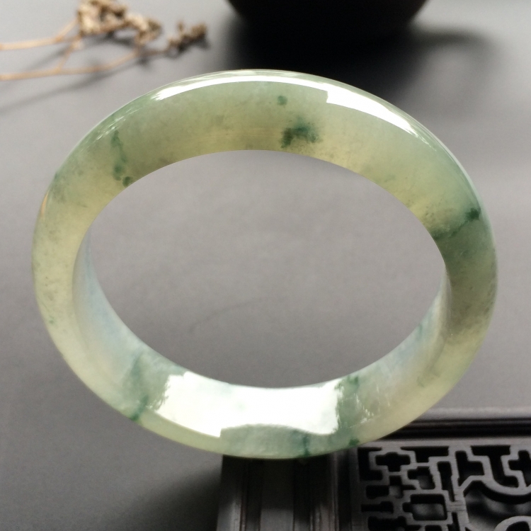 （超值推荐）冰种飘花手镯（58.3mm）