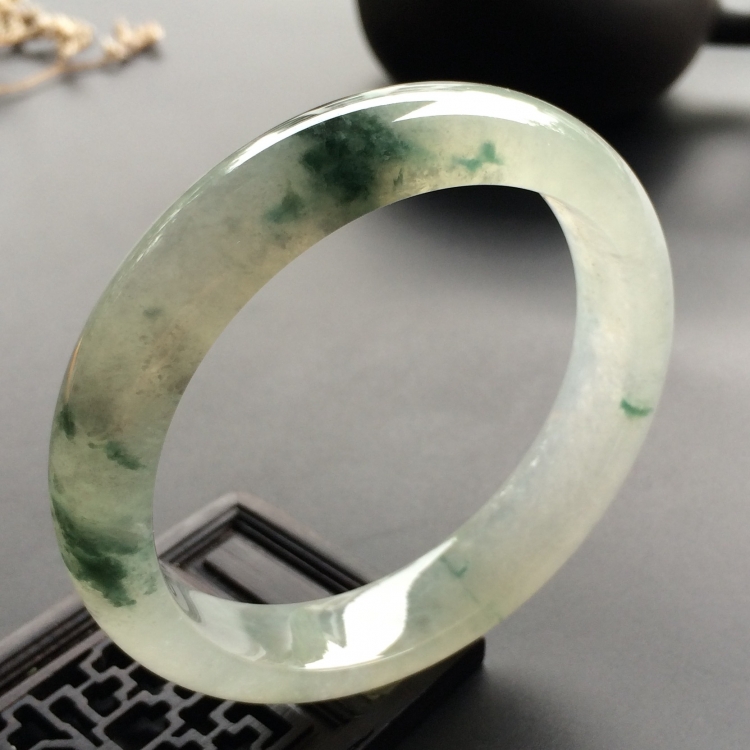 （超值推荐）冰种飘花手镯（56mm）