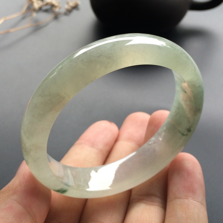 （超值推荐）冰种略飘花手镯（57.8mm）