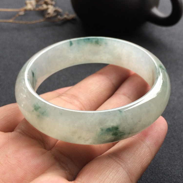 （超值推荐）冰种飘花手镯（54mm）