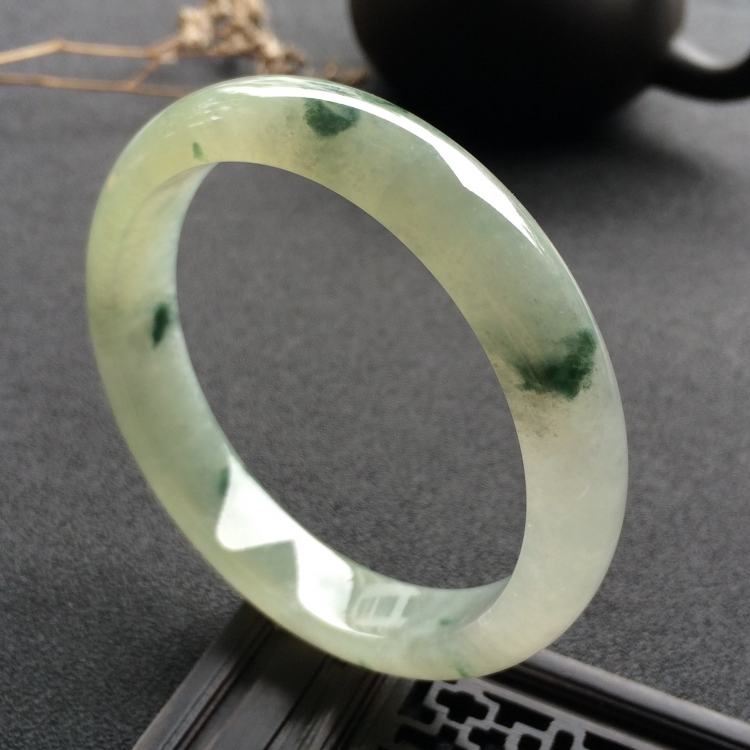 （超值推荐）冰种飘花手镯（56.7mm）