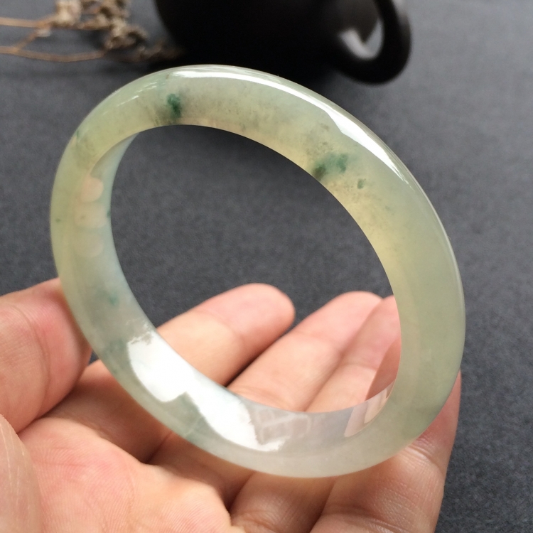 （超值推荐）冰种飘花手镯（56.7mm）