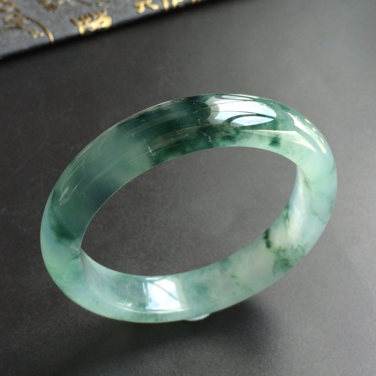 (超值推荐)冰种飘花手镯(55.8mm)