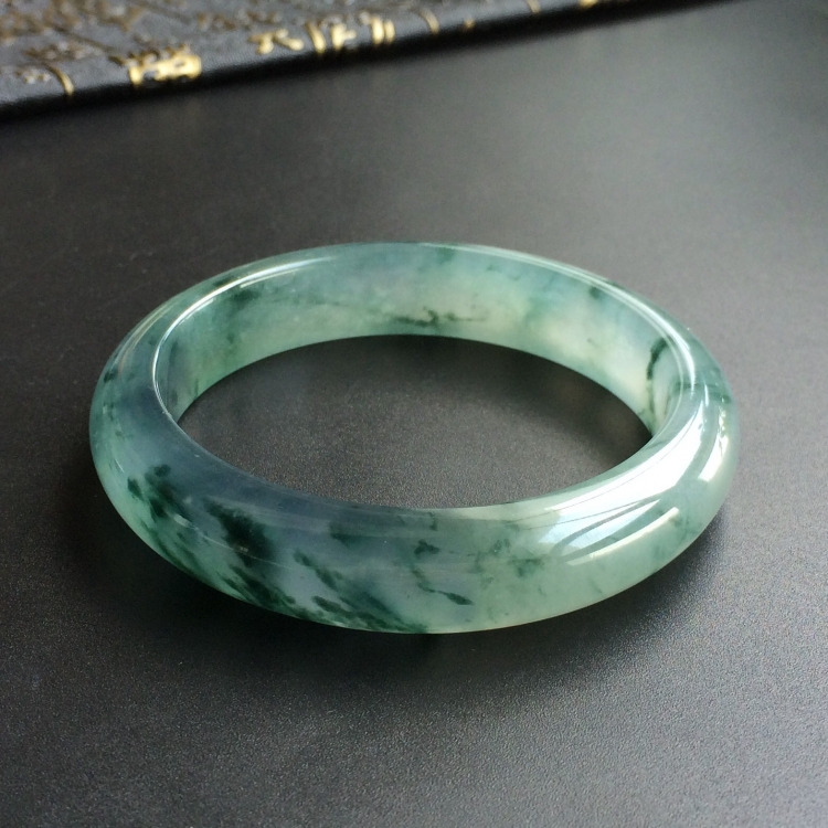 (超值推荐)冰种飘花手镯(55.8mm)