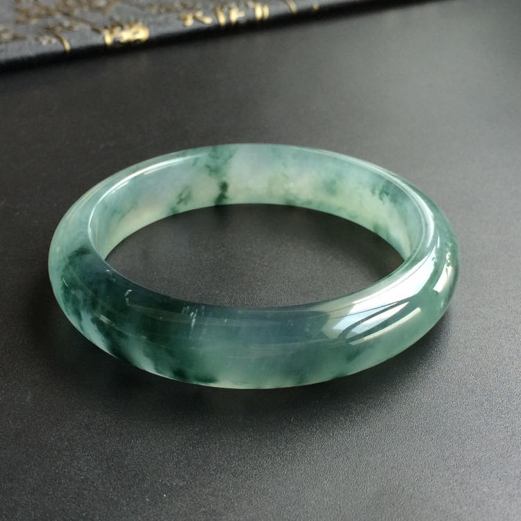 (超值推荐)冰种飘花手镯(55.8mm)