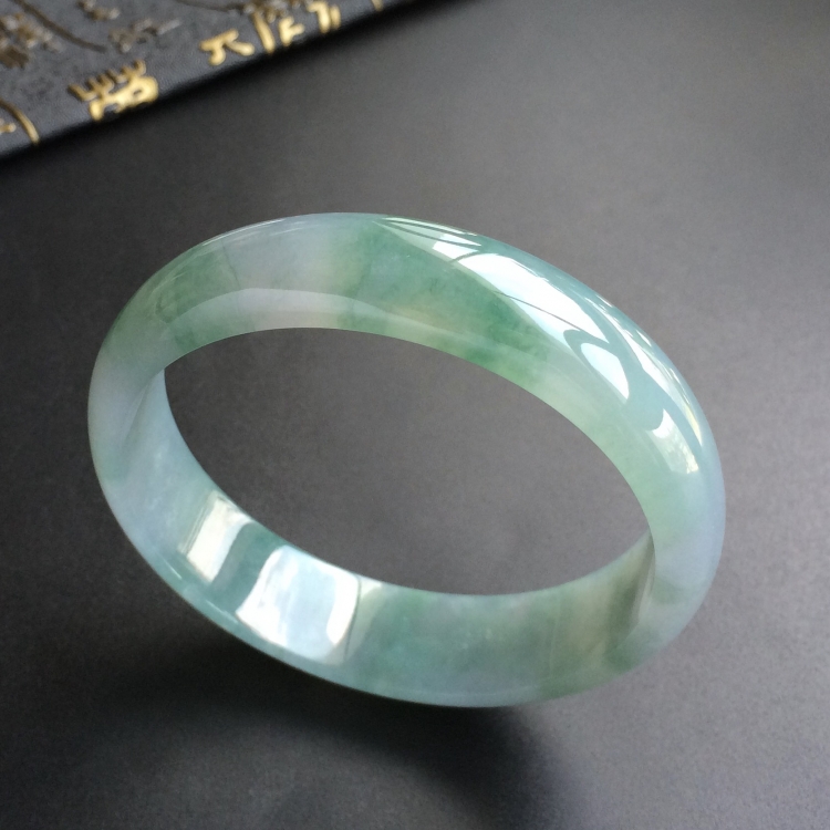 (超值推荐)糯冰种飘花手镯(59.6mm)