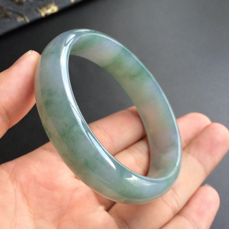 (超值推荐)糯冰种飘花手镯(59.6mm)