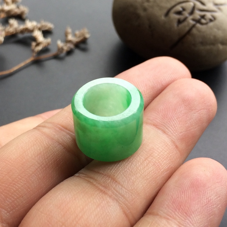 （超值推荐）糯冰种飘翠路路通挂件