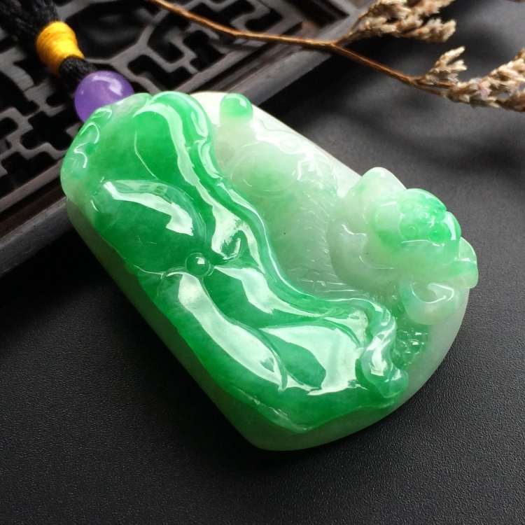 （超值推荐）糯冰种飘翠年年有余挂件
