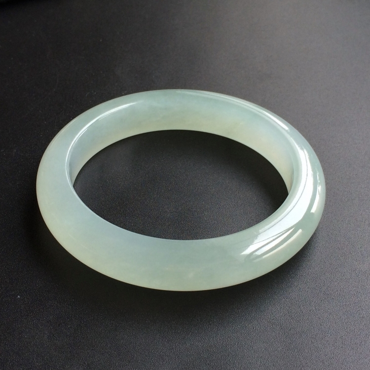 (超值推荐)冰种晴水手镯(55.3mm)
