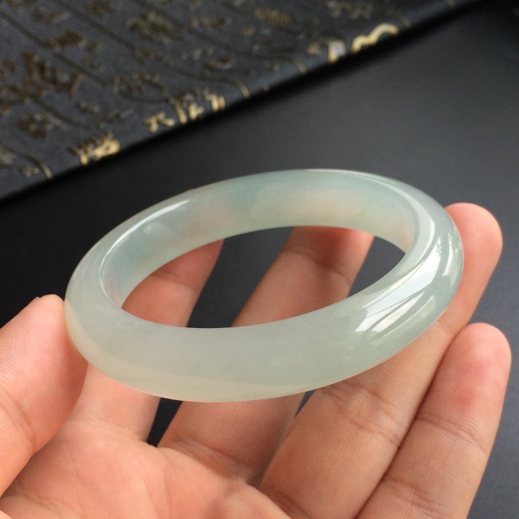 (超值推荐)冰种晴水手镯(55.3mm)