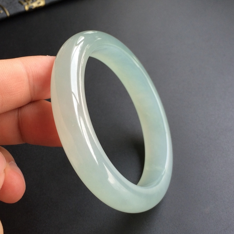 (超值推荐)冰种晴水手镯(55.3mm)