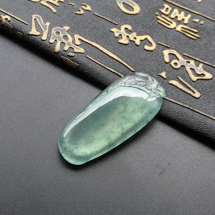 (超值推荐)冰种飘花福瓜挂件