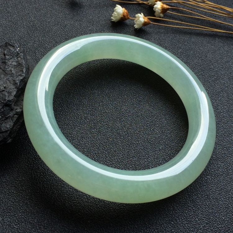 （超值推荐）糯冰种晴水圆条手镯（56mm）