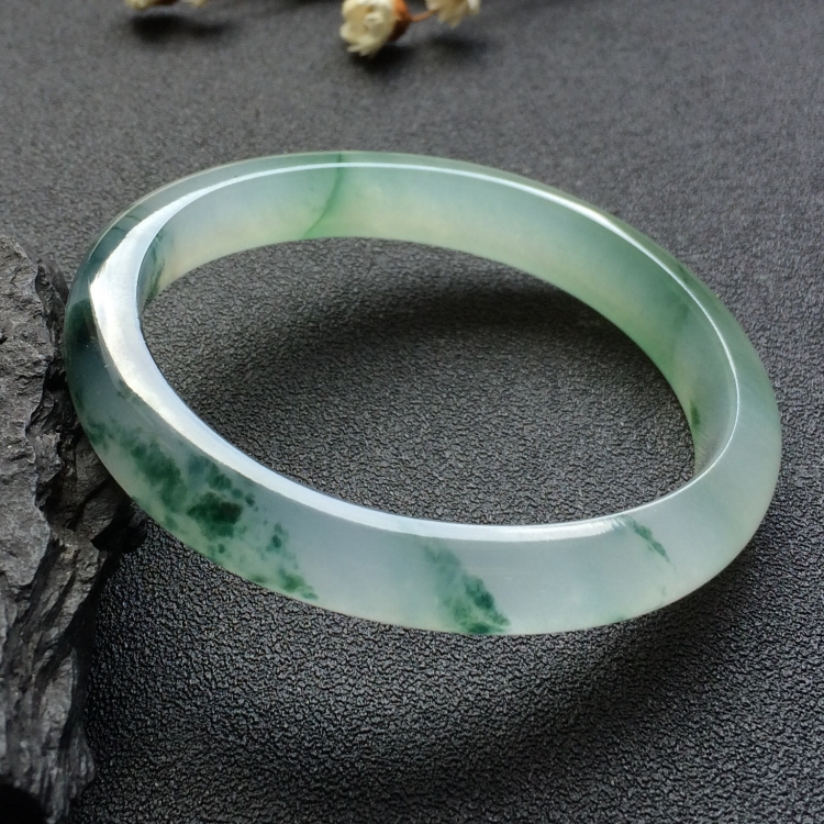 （超值推荐）冰种飘花贵妃镯（53.8mm-44.1mm）
