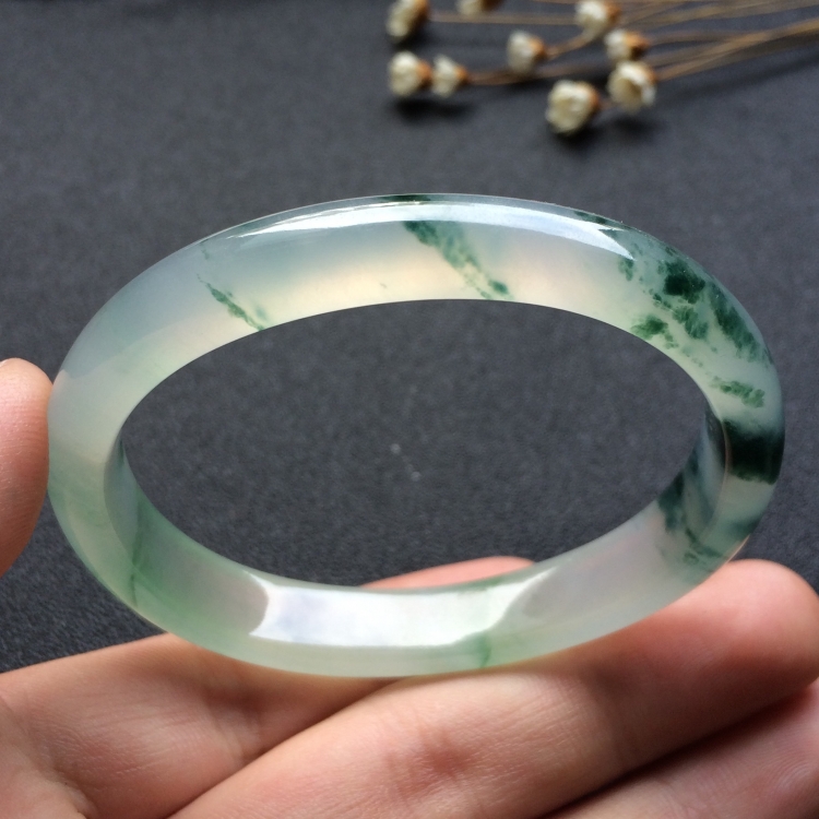 （超值推荐）冰种飘花贵妃镯（53.8mm-44.1mm）