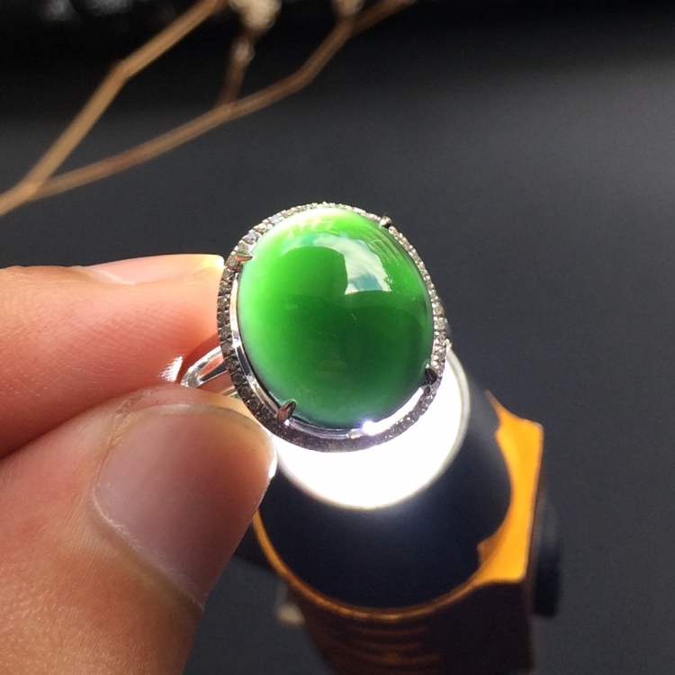 （超值推荐）冰玻种墨翠镶白金钻石戒指