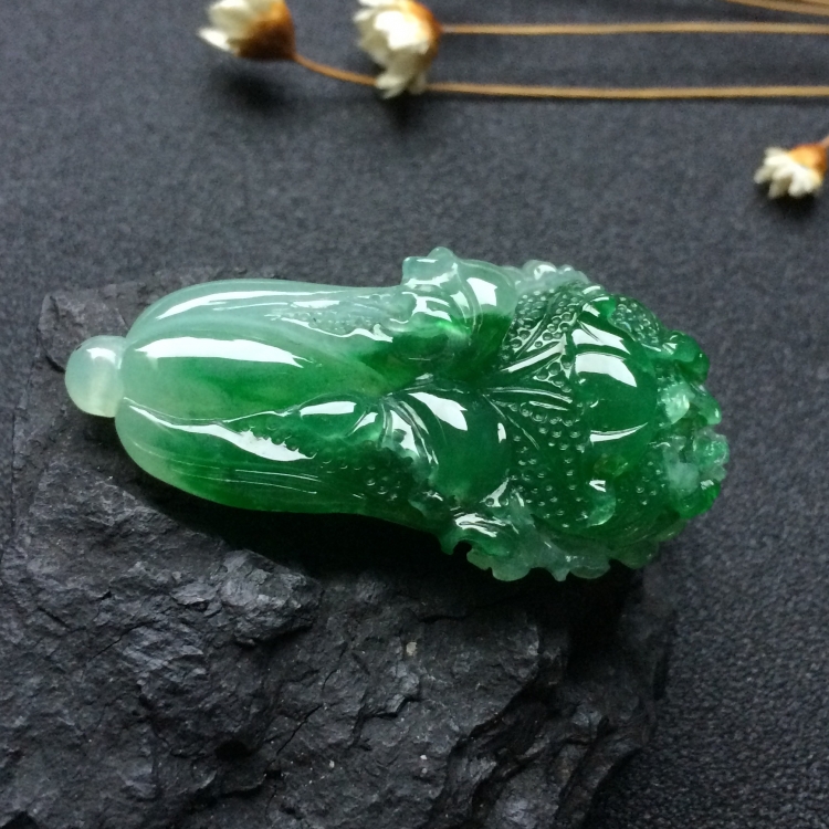 （超值推荐）糯冰种深绿白菜挂件