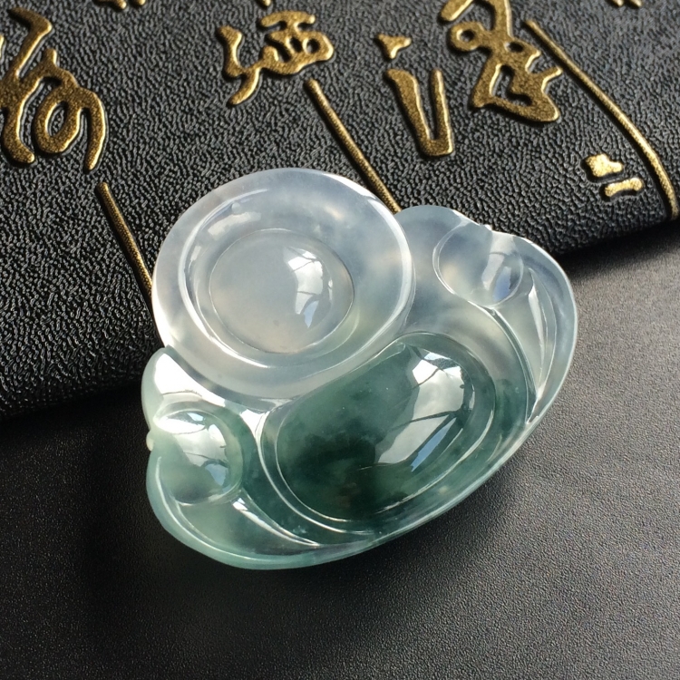(超值推荐)冰种飘花玉佛挂件